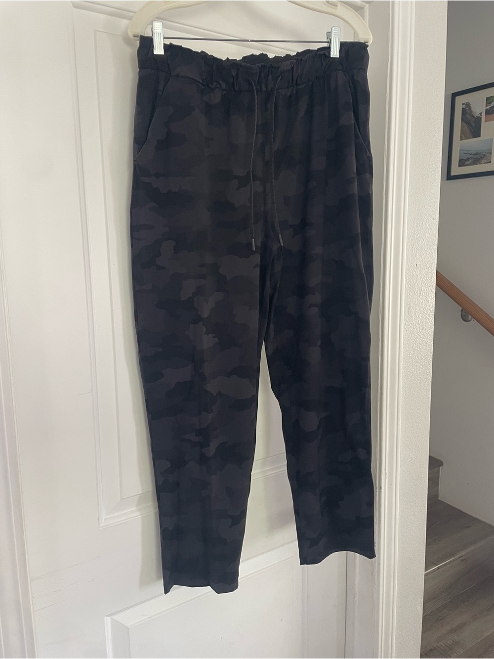 Lululemon On the Fly Black Camo Drawstring Pants